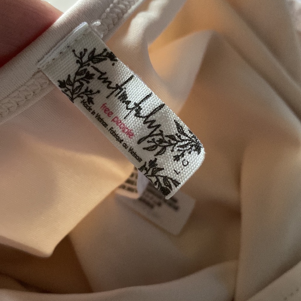 Free People Intimately Deep V Long Sleeve Bodysuit in “Foggy Wheat” snap size LG - Picture 5 of 9